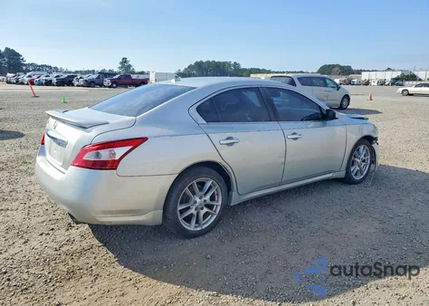 2010 Nissan Maxima S z USA, uszkodzony, nr VIN 1N4AA5AP3AC867067
